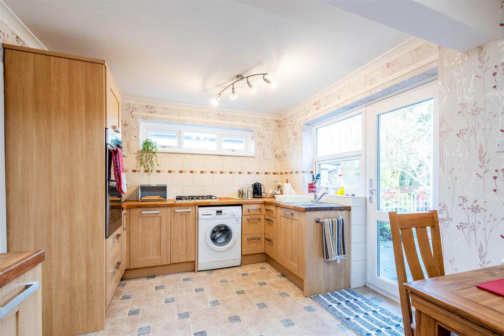 3 bed property in School Field, Preston